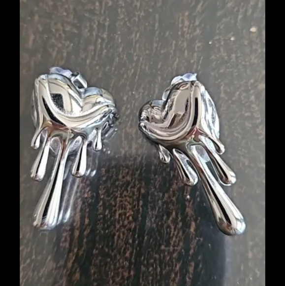 Waterproof Heart Balloons Earrings - Picture 2 of 8